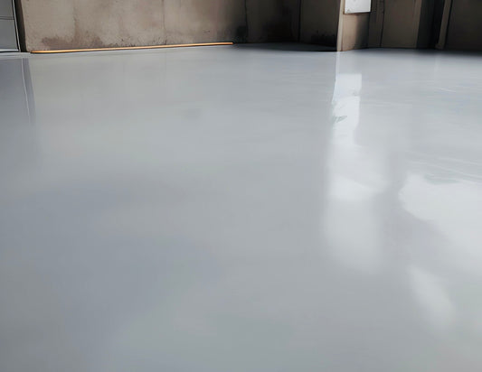 Epoxid Haftbrücke auf Estrichböden für Mikrozement