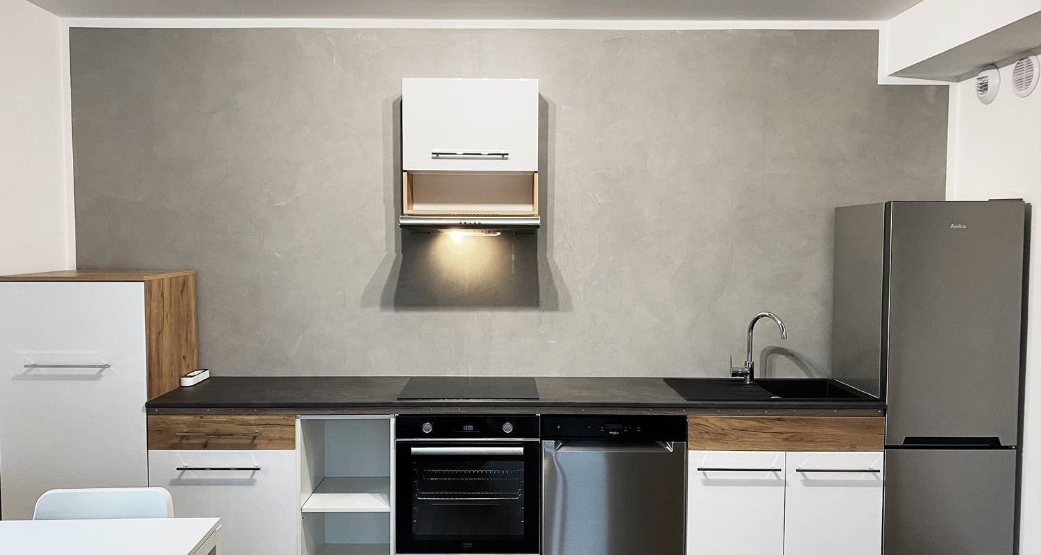 Mikrozement SD Microzement Beton Cire fugenlose Küchenrückwände in hell grau